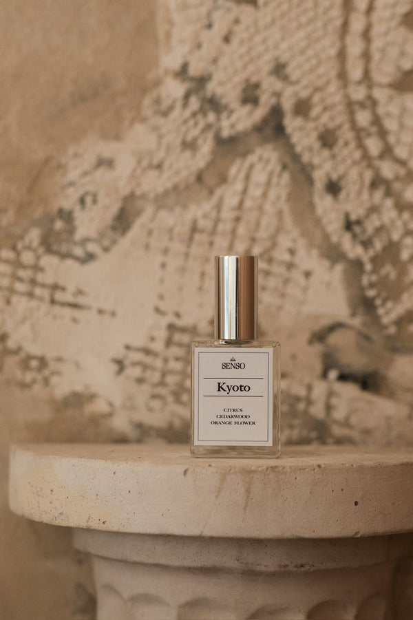 מבשם בדים – 30 מ״ל | מגוון ניחוחות יוקרתיים