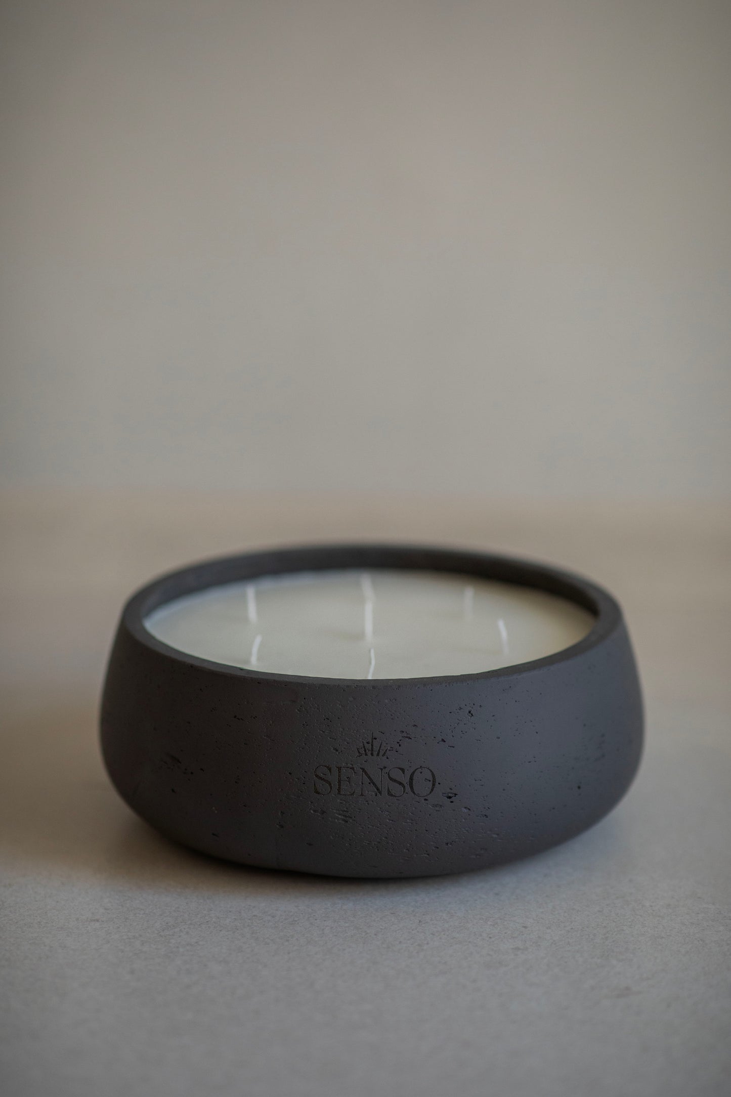 RAGU candle Dark grey